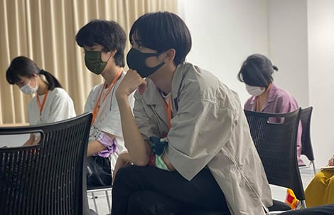 社会で活躍する外部のゲスト講師から話を聞ける機会もたくさん!